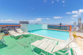 BR04 Quarto e Sala, Edifício Summer Flat - Barra